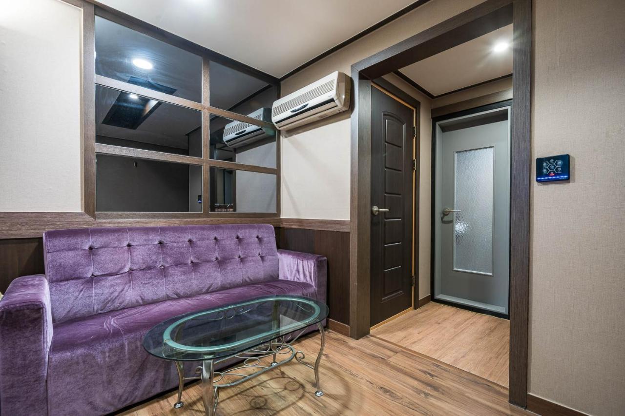Mu Hotel Sasang Экстерьер фото