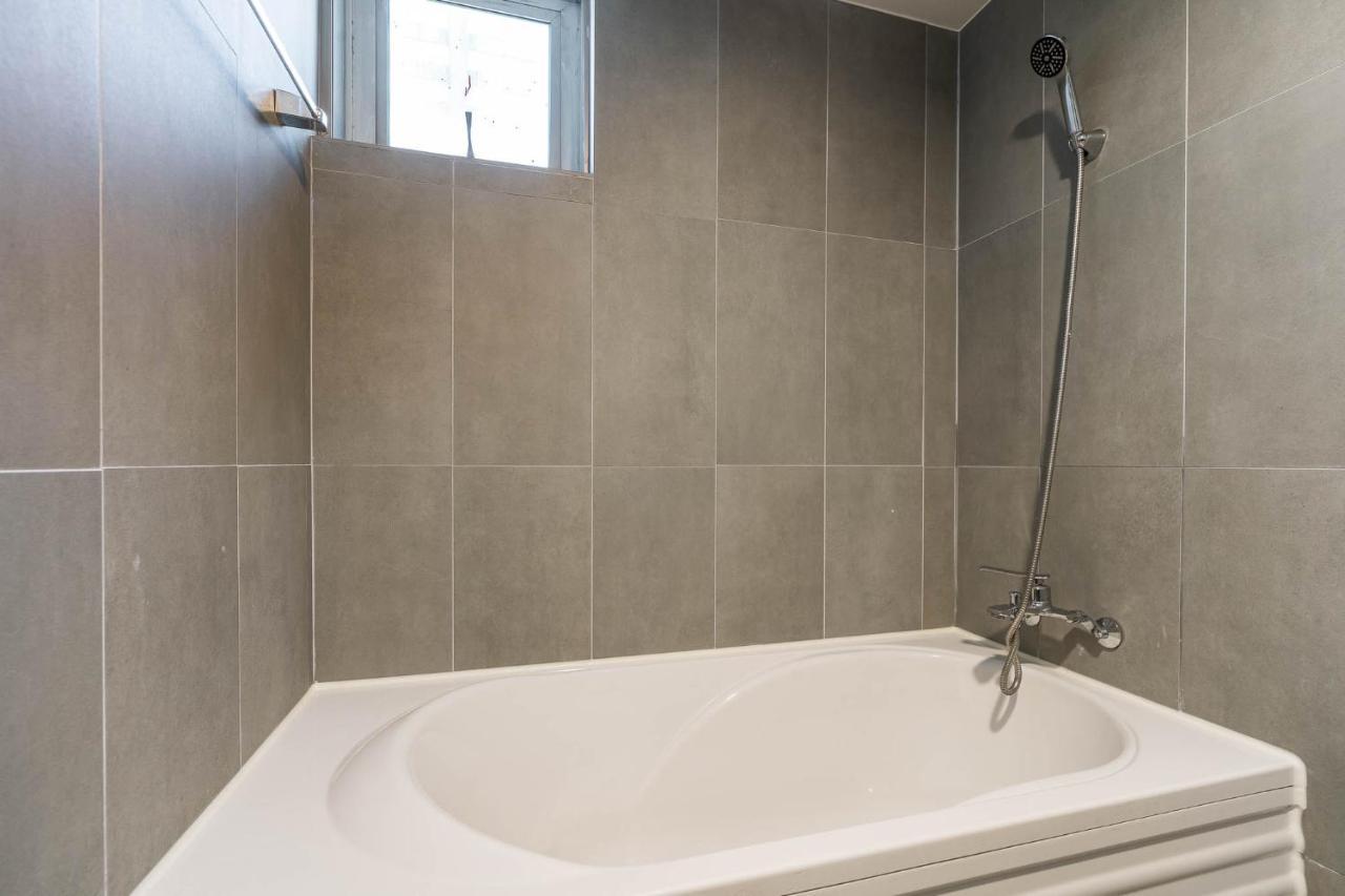 Mu Hotel Sasang Экстерьер фото