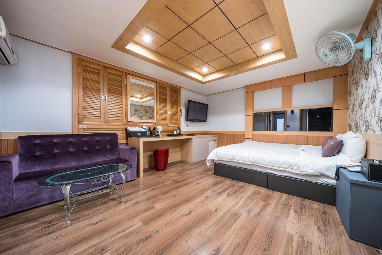 Mu Hotel Sasang Экстерьер фото
